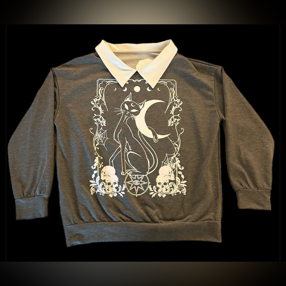 NEW🏷️🎃 Witch Halloween Costumes Gray Sweatshirt with Cat and Moon Design-size M